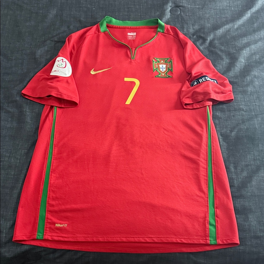 Portugal 🇵🇹 #7 Cristiano Ronaldo Euro 2008 Home Nike Jersey with badges! - Picture 2 of 12